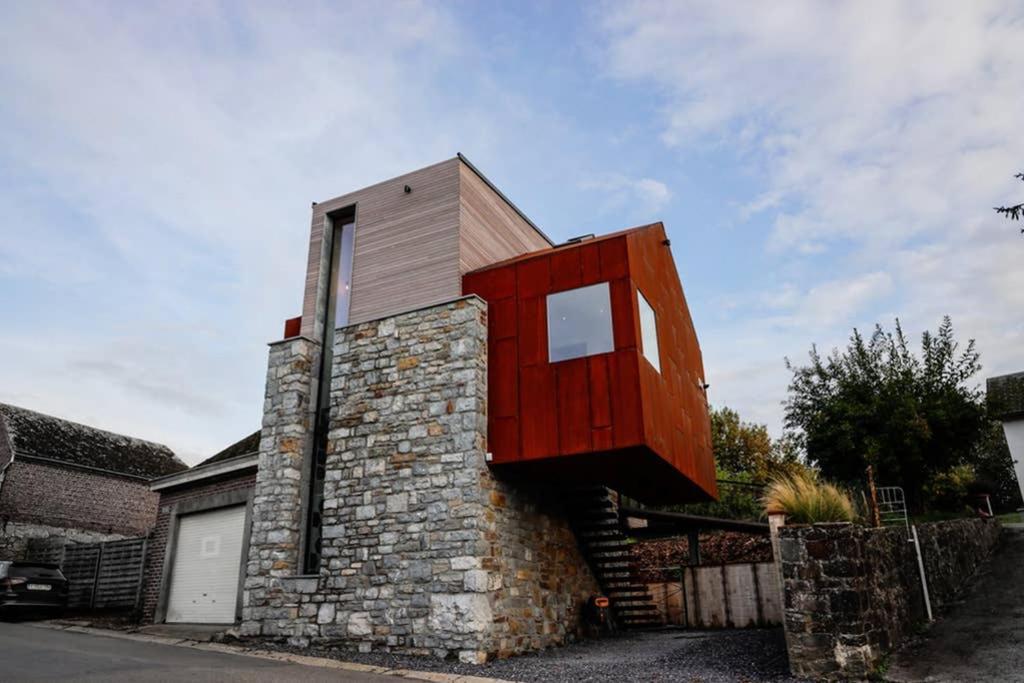 Amazon Corten Marche-en-Famenne Extérieur photo