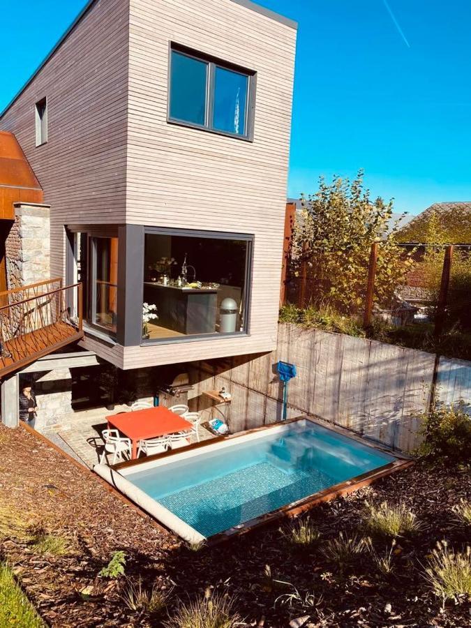 Amazon Corten Marche-en-Famenne Extérieur photo